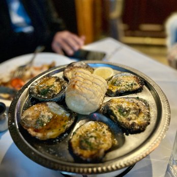 Mansurs on the Boulevard signature dishes Charbroiled Oysters
Duck Mansur
Crab Cakes Covington
